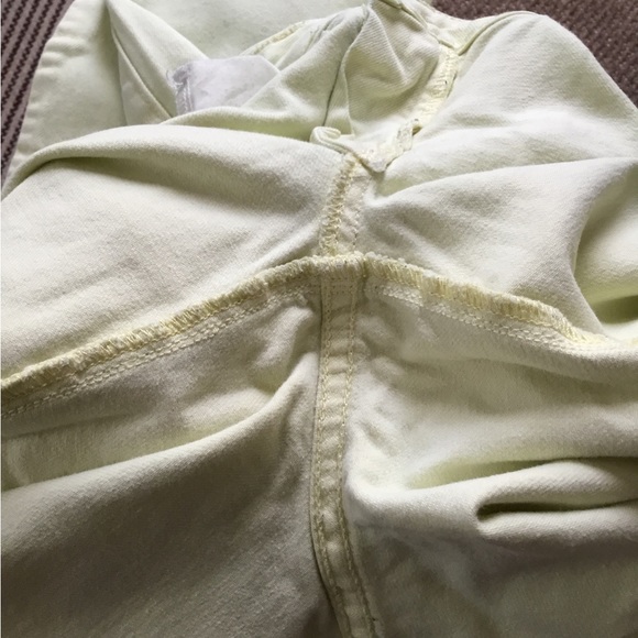 AMERICAN EAGLE OUTFITTERS - Picture 8 of 16